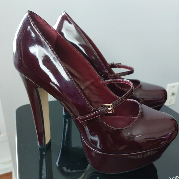 Platform heels - Picture 2 of 3
